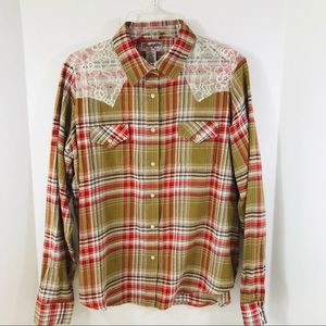 Wranglers Dainty Flannel Buttondown